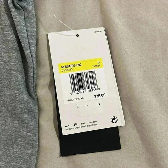 NWT Boys Nike swim shirt size S UPF 40+ - Picture 3 of 5